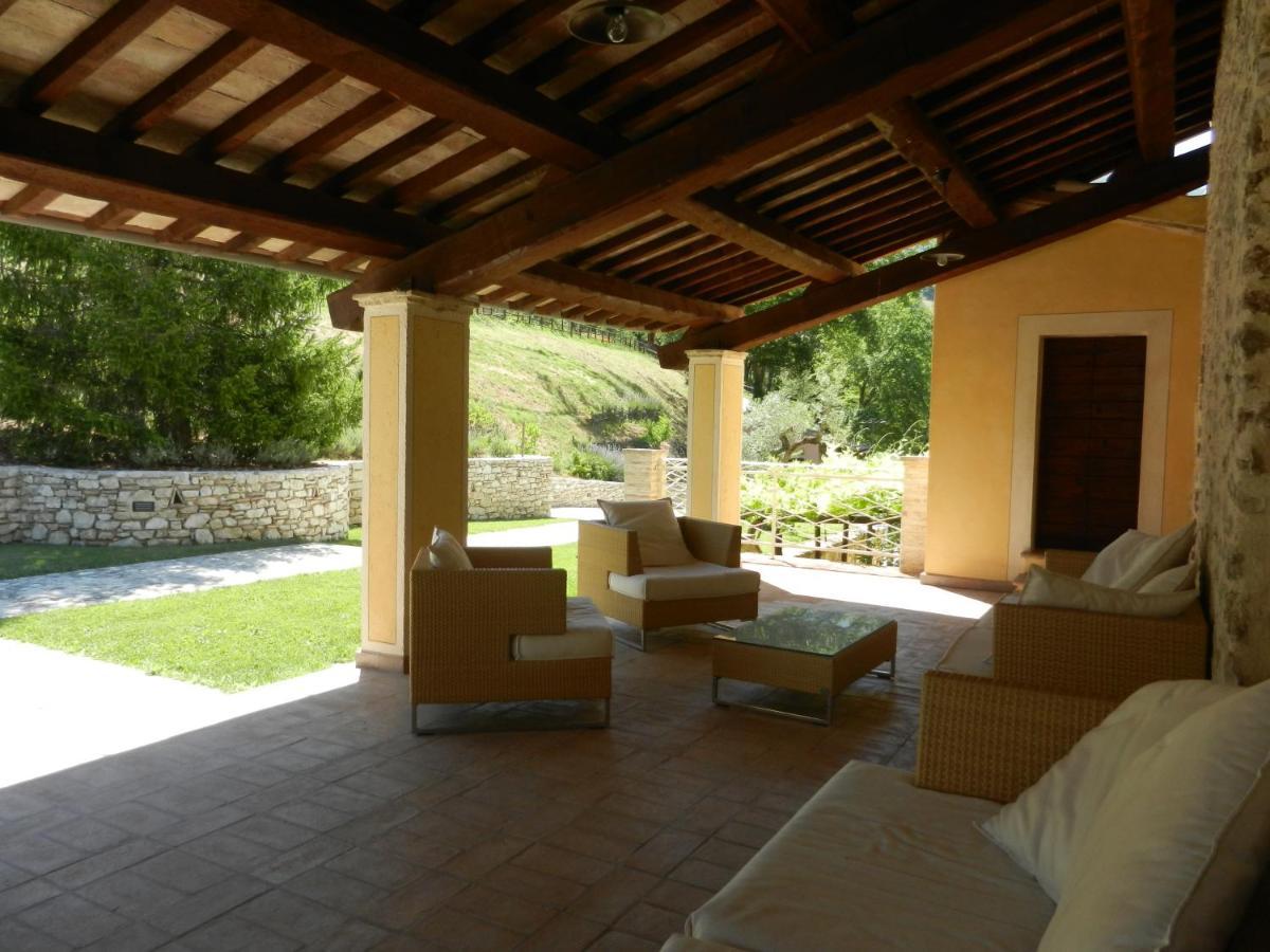 Hostal Antico Casale Urbani Scheggino Exterior foto
