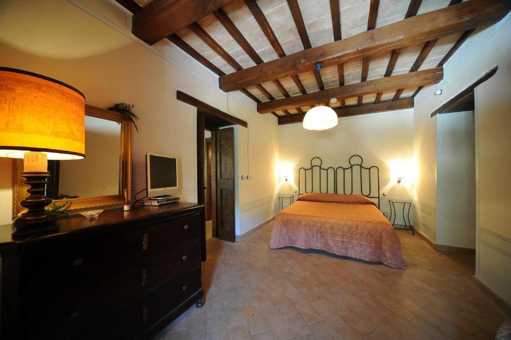 Hostal Antico Casale Urbani Scheggino Habitación foto