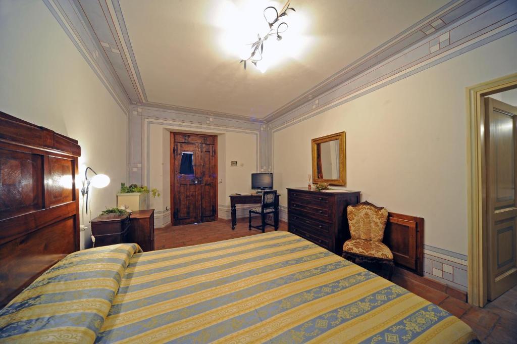 Hostal Antico Casale Urbani Scheggino Habitación foto